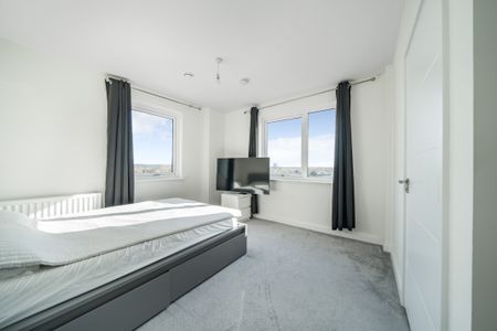 St. Johns Road, New Malden - Photo 2