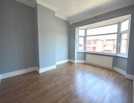 3 Bedroom Semi Detached To Let - Photo 3