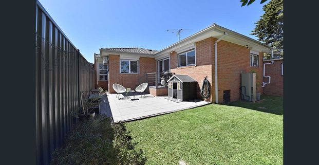 Spacious & Modern 3-Bedroom Home in a Private, Quiet Setting - Photo 1