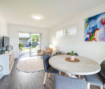 25 Weathery Avenue, Mermaid Waters QLD 4218 - House For Rent | Domain - Photo 6