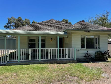 2 Havlin Street Bendigo VIC - Photo 2