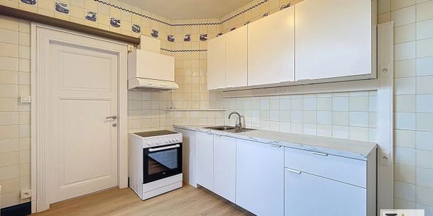 Appartement te huur in Liège voor € 700 met 1 slaapkamer - Foto 1
