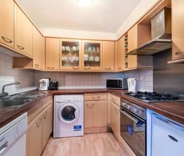 Room in a Shared Flat, Cape Yard, E1W - Photo 2