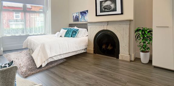 Chichester Street 25CS Room 4 - Photo 2