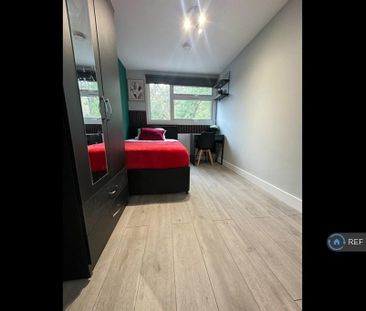 1 bedroom in a house share to rent - Photo 4