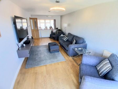 4 bedroom house to rent - Photo 3