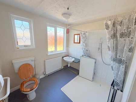 2 bedroom bungalow to rent - Photo 5