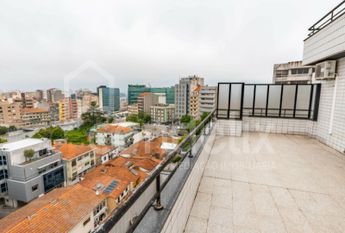 Apartamento T4 em Porto