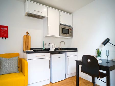 studio to rent West Bar House, 70 Furnace Hill, Sheffield, S3 - Photo 5