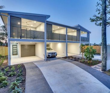 Modern Townhouse Living in the Heart of Corinda - Photo 3
