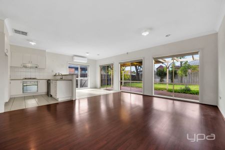 Charming Family Home in Sought-After Boardwalk Estate!! - Photo 5