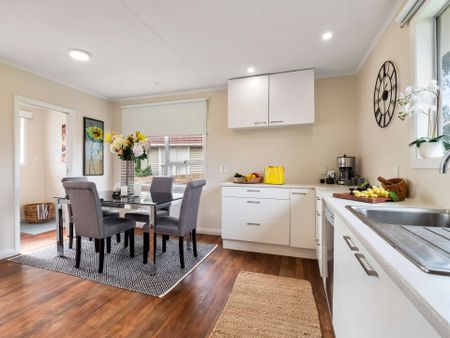 Panmure, 3 bedroom - Photo 5