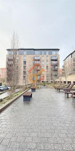 3 bedroom flat to rent - Photo 4