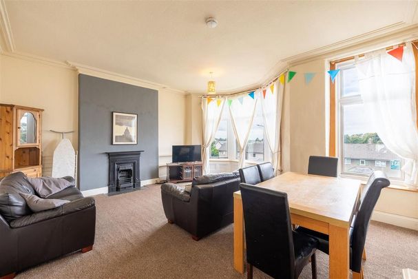 6 bedroom private hall to rent - Photo 1