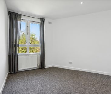 Anniesland Road - Photo 6