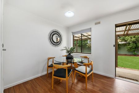 37 Panton St, Golden Square - Photo 3