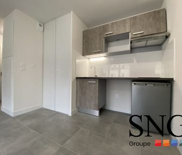 T2 AVEC BALCON ET PARKINGS - Photo 4