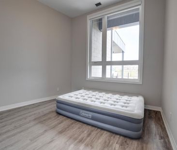 For Lease - 3265 Carding Mill Trail Unit# 101, Oakville, Ontario - Photo 1