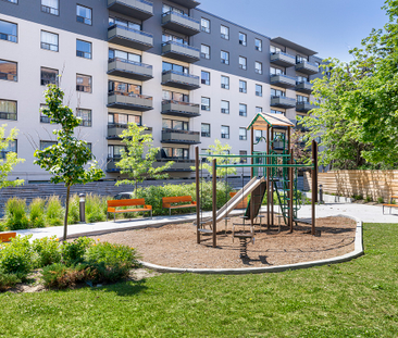 77 Parkwoods Village Drive - Photo 6 | Rentumo