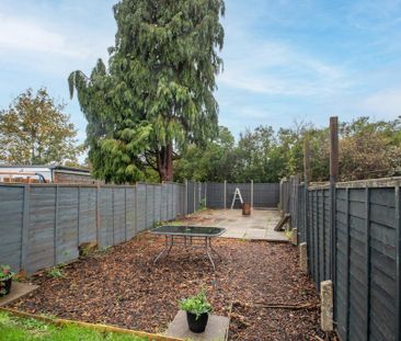 3 bedroom terraced house to rent - Photo 2