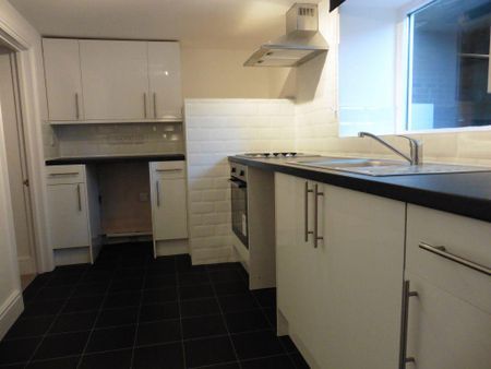 1 bedroom flat to rent - Photo 3