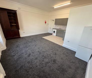 Studio to rent - Photo 6