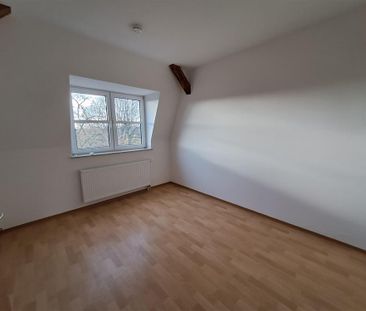 Außergewöhnliche 4-Raum Altbauwohnung in Marktnähe - Photo 1