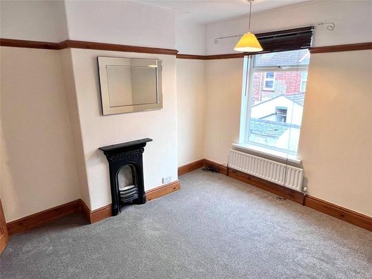 2 bedroom terraced house to rent - Photo 1