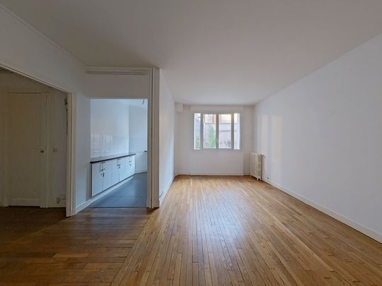 Location Appartement 2 pièces 51m² PARIS 17ème - Photo 1
