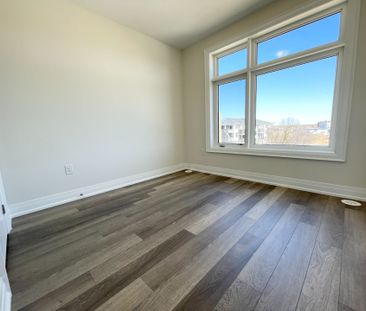 For Lease - 7 William Russell Lane, Richmond Hill, Ontario - Photo 4