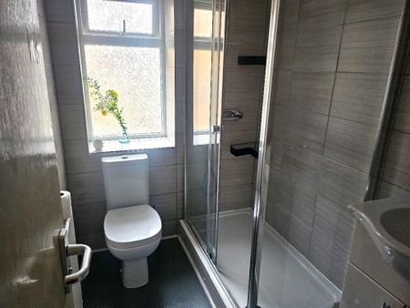 Splott Road, Splott, Cardiff CF24 2BU - Photo 2