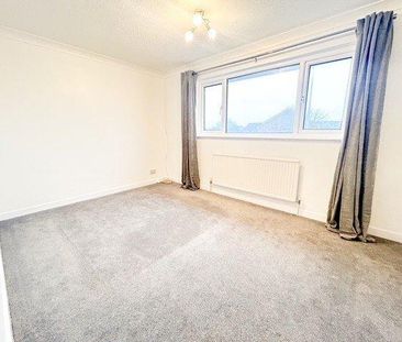 2 bedroom semi-detached house to rent - Photo 3