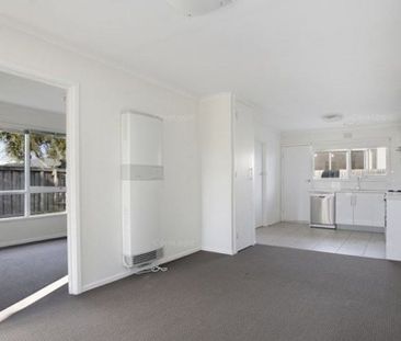 1/6 Tilly Court, Newcomb - Photo 3