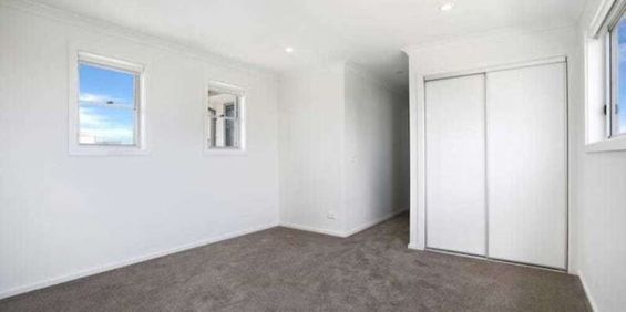 Clyde North - Photo 3