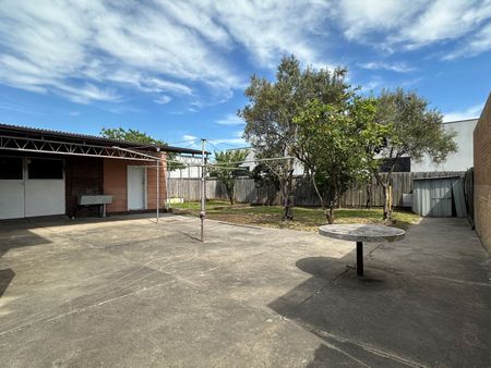 199 Broadhurst Avenue, Reservoir VIC 3073 - Photo 5