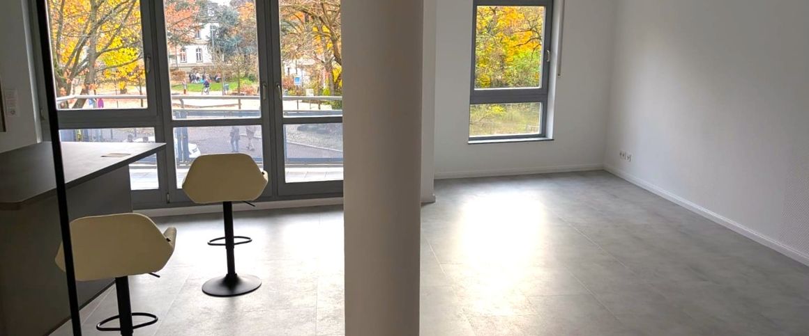 Frisch renoviert: Moderne 2 Zimmerwohnung mit EBK, Balkon und TG-Stellplatz in Offenbach am Main - Photo 1