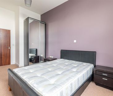 2 bed apartment to rent in Northumberland Street, City Centre, NE1 - Photo 6