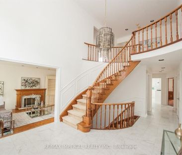 For Lease - 11 Riderwood Drive, Toronto, Ontario - Photo 2