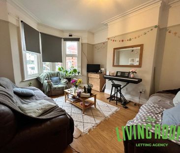 6 bedroom house to rent - Photo 2