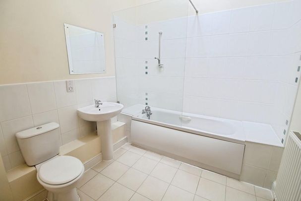 2 bedroom apartment to rent - Photo 1