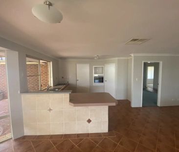 19 Craignish Loop, Kinross WA 6028 - Photo 3