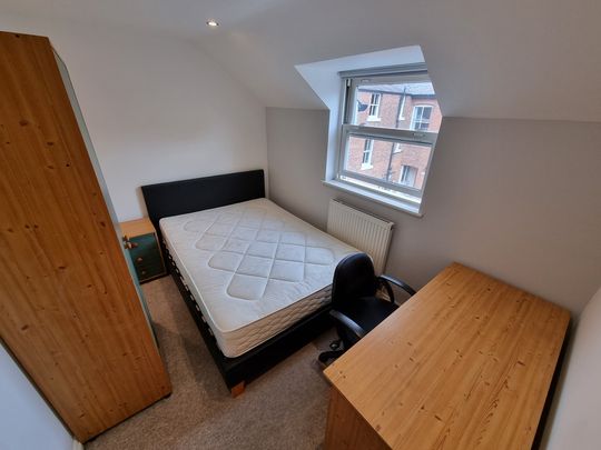 3 Bed Student Accommodation - Photo 1