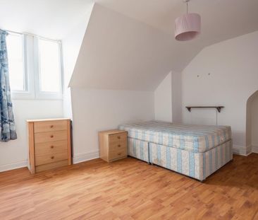 3 bedroom apartment to rent - Photo 4