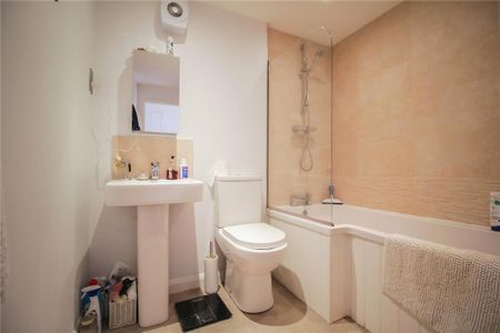 1 bedroom apartment to rent - Photo 5