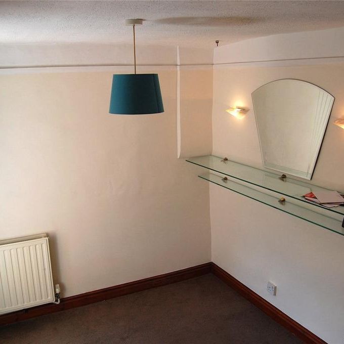 2 bedroom terraced house to rent - Photo 1