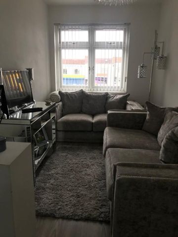 1 Bed Flat, Streetly Road, B23 - Photo 2