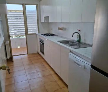 Piso de alquiler en Illa de Malta, Ciudad Jardín - Photo 4