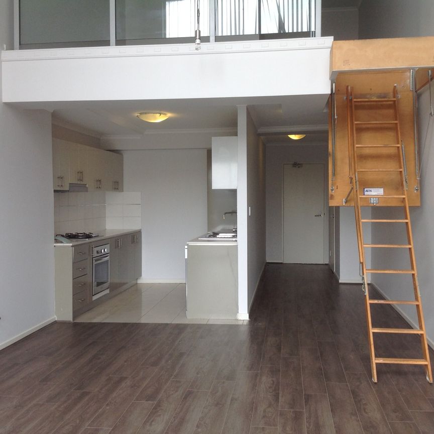 Two bedroom + Loft upstairs - Photo 1