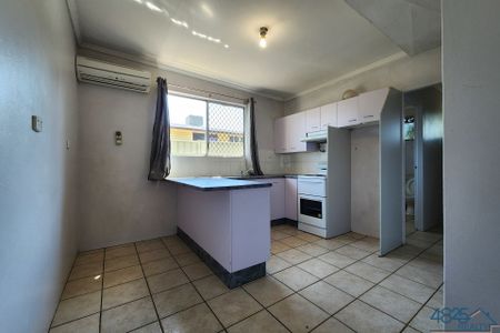 2 Bedroom unit available! - Photo 3