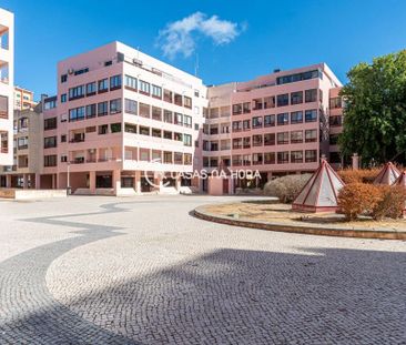 Luxury Flat for rent in Cascais e Estoril, Cascais, Lisbon - Photo 1